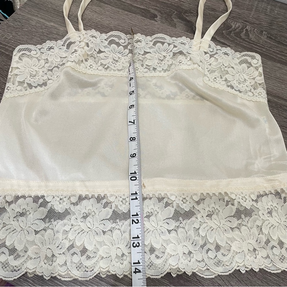 Vintage Elegant Off White Lace Cami Lingerie Top - Picture 6 of 9